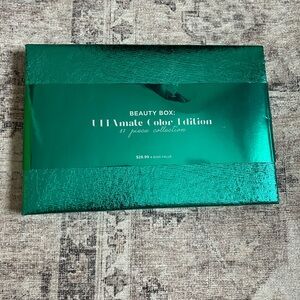 NWT ULTAmate Color Edition Beauty Box